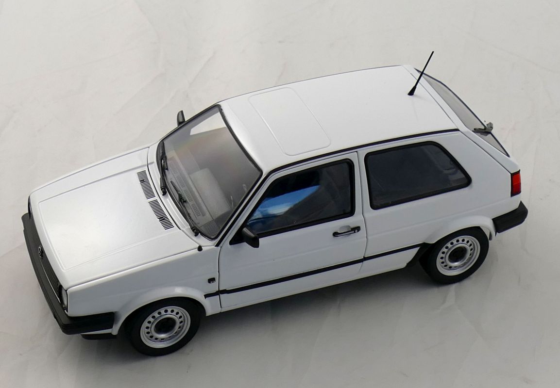 VW Golf 2 CL`1988 weiß 1:18 L 