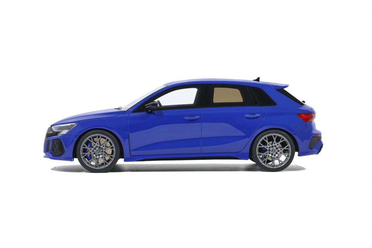 Audi RS3 Sportback 2022 Performance Edition "nogaro blue" 1:18
