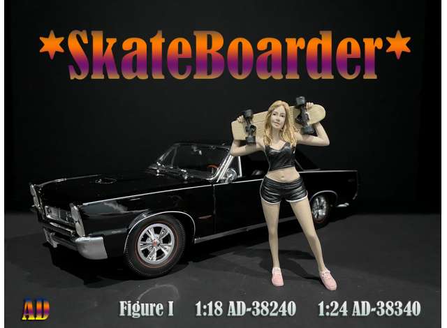 Lady trägt Skateboard 1:18 Ohne Fahrzeug! Farben ähnlich!