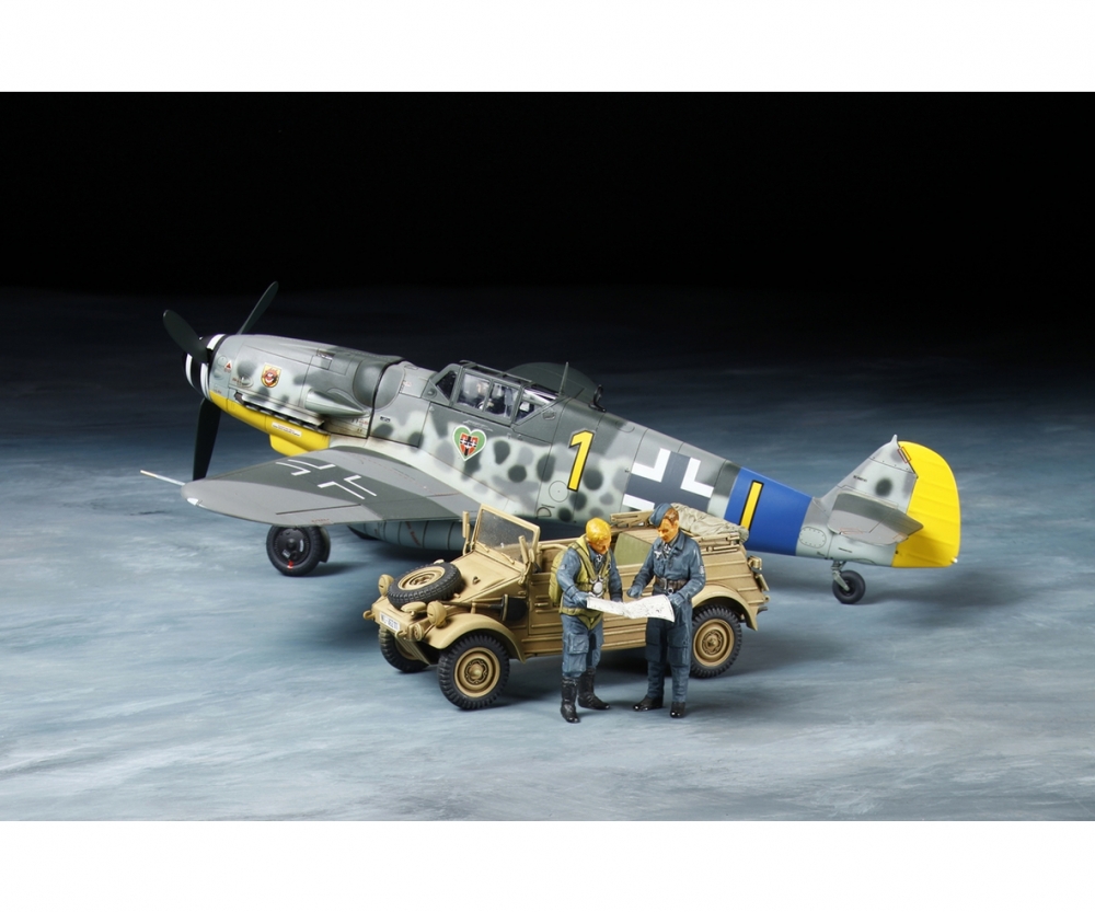 1:48 Me Bf109 G-6 mit Kübelwagen und Figuren