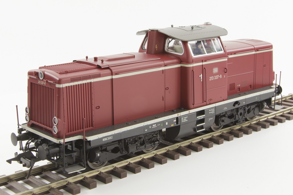 DB Diesellok BR 213 rot Ep4 Betr.-Nr.: 213 337-9, Steilstreckenvariante der BR212, mit Schneer