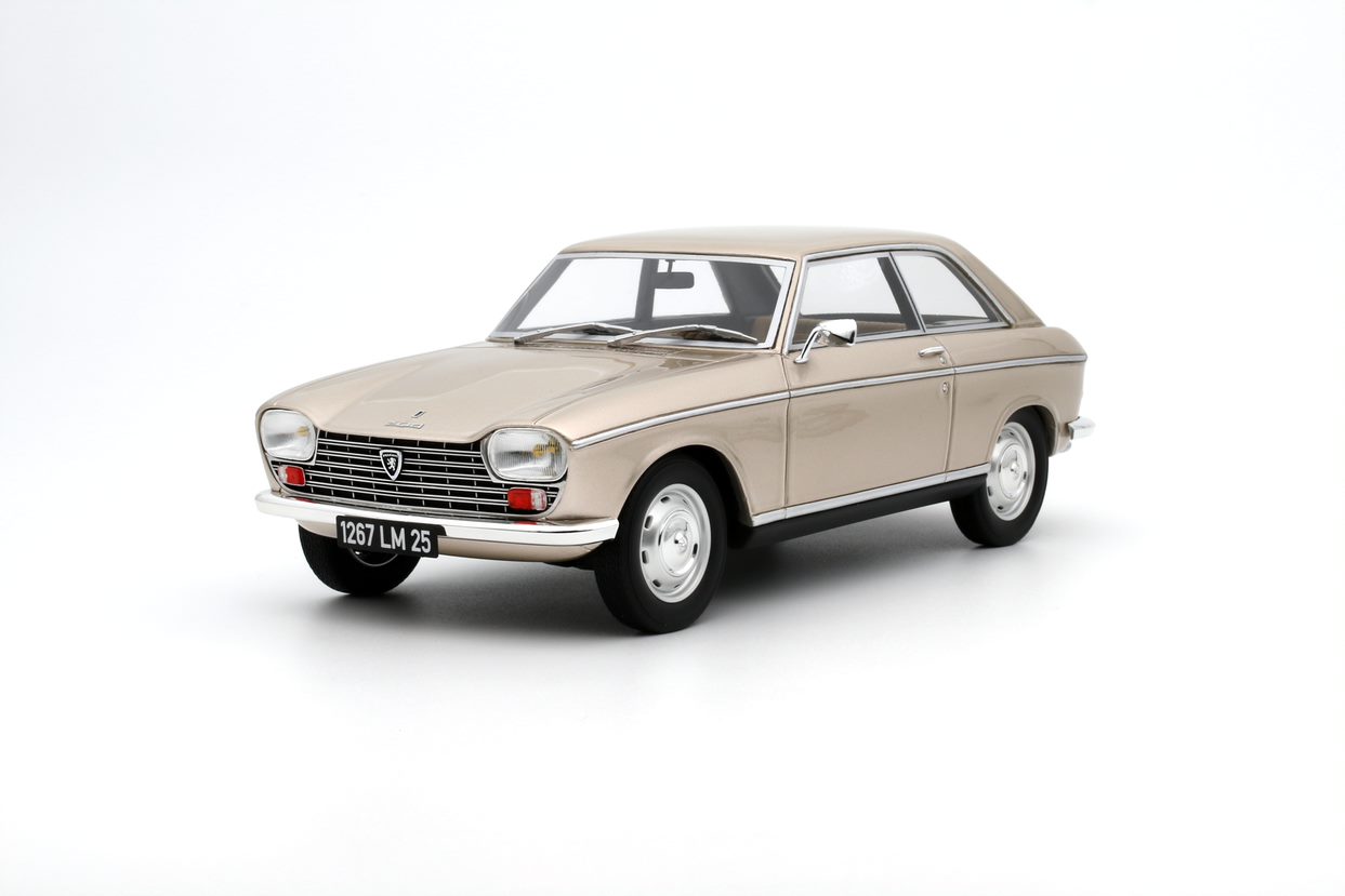 Peugeot 204 Coupe beige Baujahr 1965 1:18