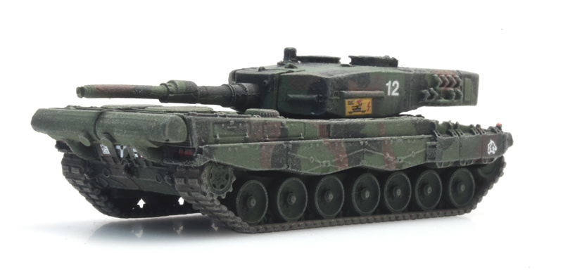 CH Pz 87 / Leopard 2A4 train 