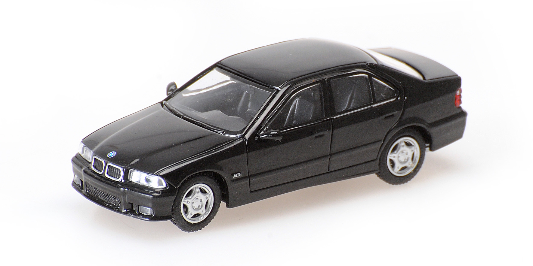 BMW M3 (E36) 1994 schwarz 