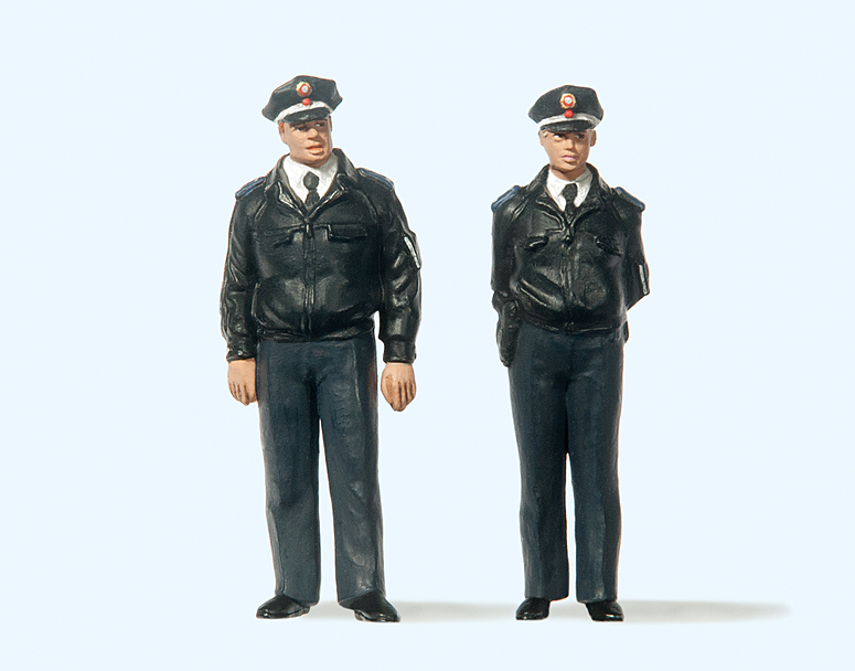 Polizisten stehend, Blaue Uniform, BRD, 1:32