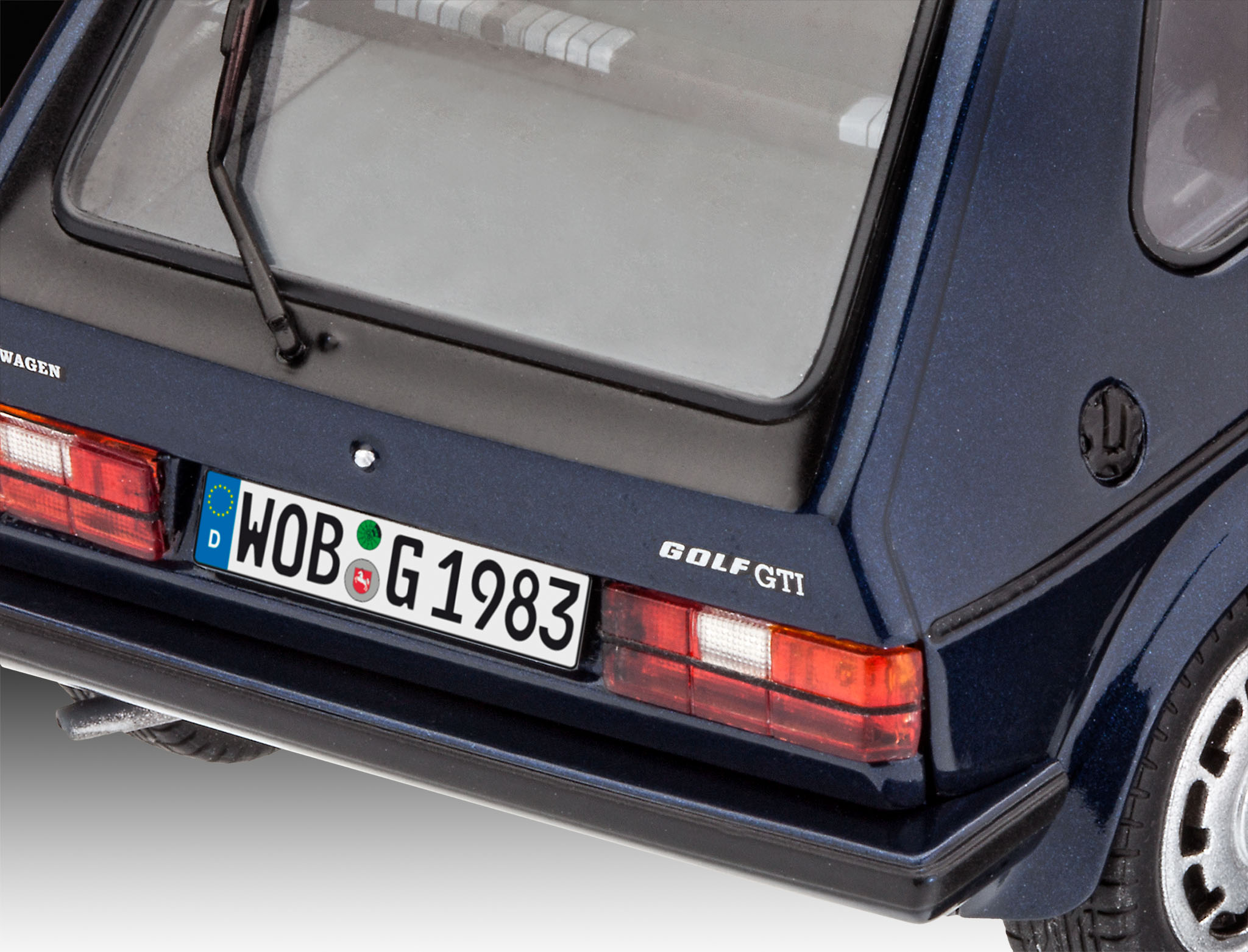 Revell 05694 - 1:24 VW Golf 1 GTi Pirelli 35 Jahre incl. Pinsel
