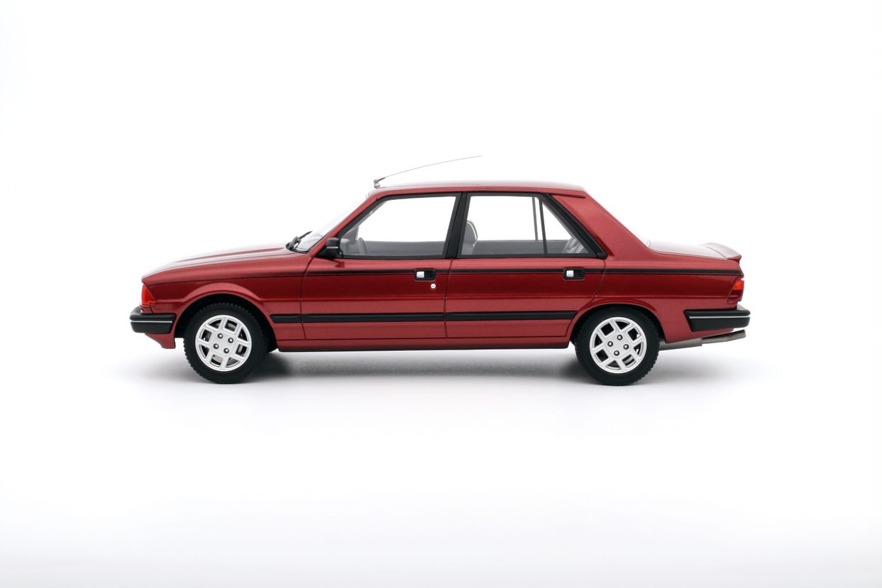 Peugeot 305 GTX rot Baujahr 1985 1:18
