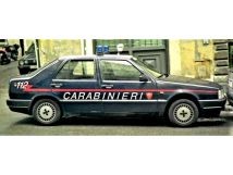 Fiat Croma 2.0 Turbo ´85 Carabinieri 1:18