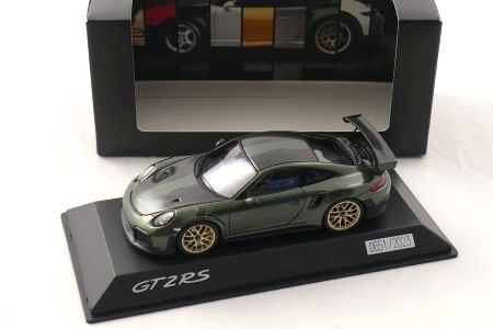 Porsche 992 (991) GT2 grün 1:43