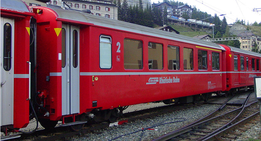 RhB AB 1543 EW I 1./2.Kl. rot verkürzt für Berninabahn