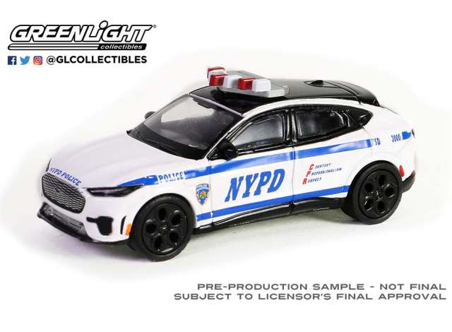 Ford Mustang Mach-E NYPD 1:64 