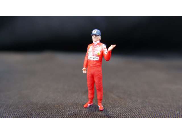 Niki Lauda mit Kappe rot 1:43