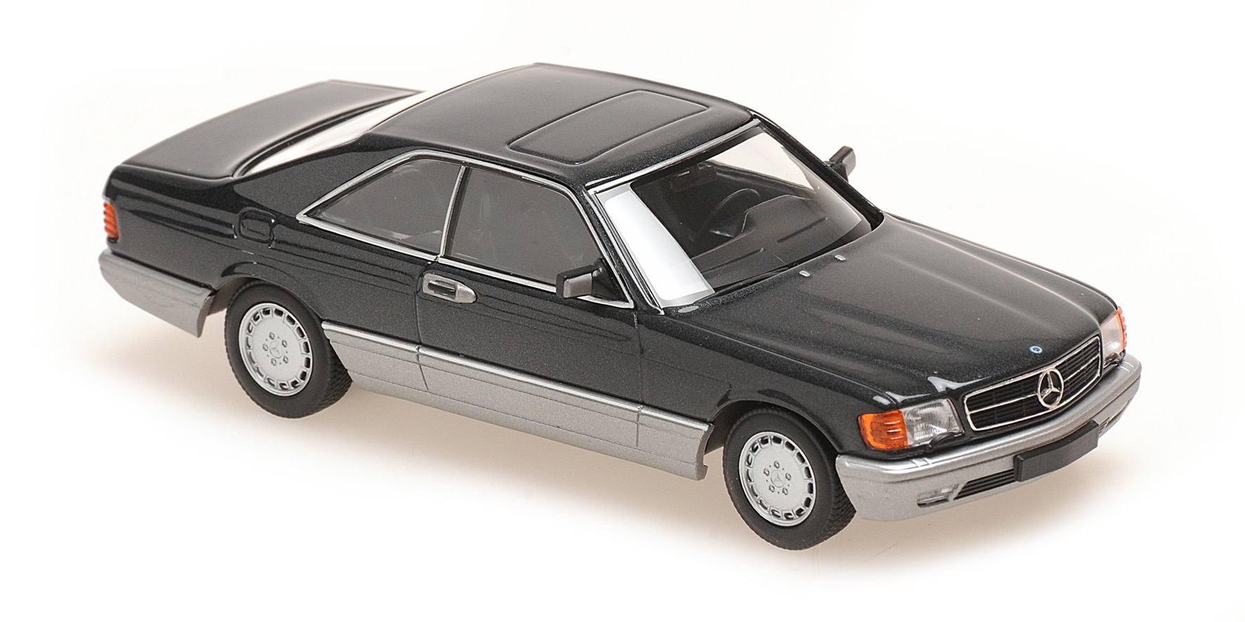 MB 560 SEC (C126)`1986 schw.m Mercedes Benz schwarz metallic 1:43 Diecast Maxichamps