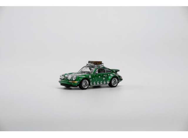 Singer Porsche Targa XMAS 2023 metallic green 1:64