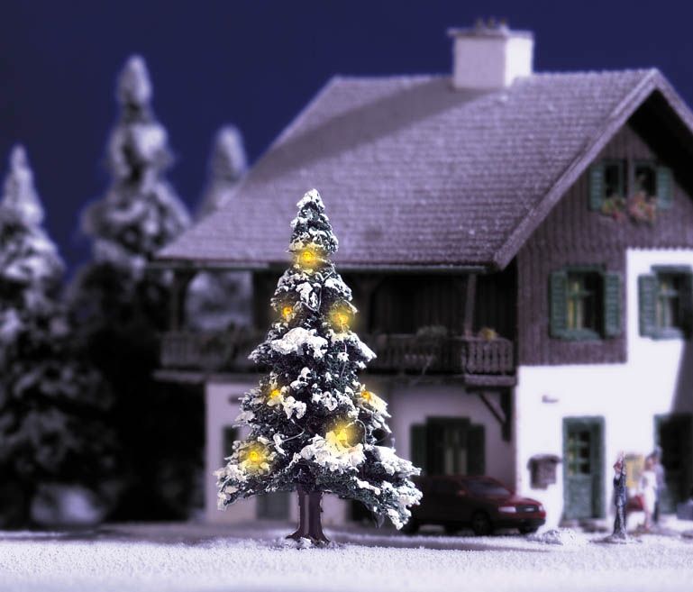Beleuchteter Weihnachtsbaum, 50 mm, N/TT