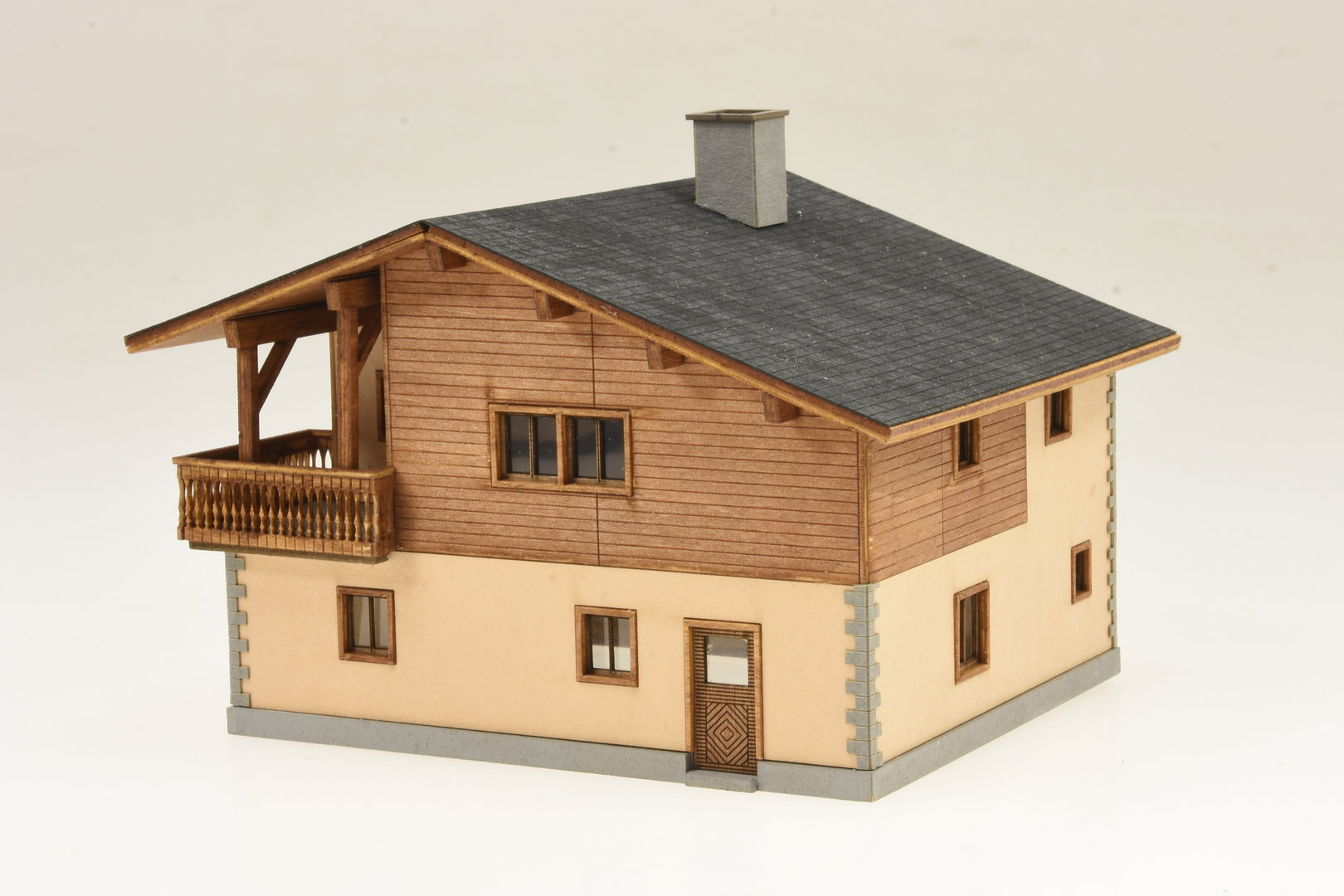 Wohnhaus Chesa Cratschla H0 Schweiz Graubünden - Lasercut Bausatz
