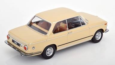 BMW 1602 beige 1. Serie 1971 1:18