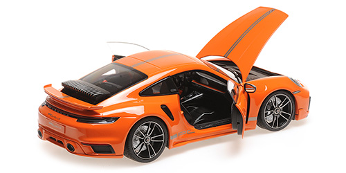 Porsche 911 (992)Turbo S Coup Coupe´Sport Design`2021 orange 1:18 Die Cast